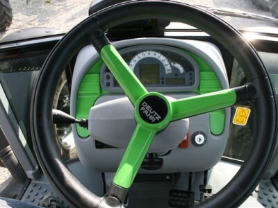 Traktor Deutz-Fahr Agrofarm