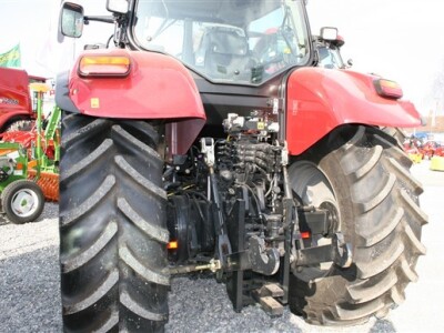 Traktor Case Puma