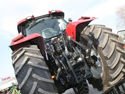 Traktor Case Puma