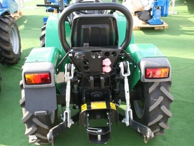 Traktor Ferrari Vipar 40 RS