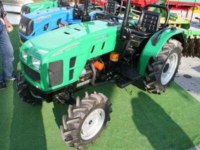 Traktor Ferrari Raptor 30/40