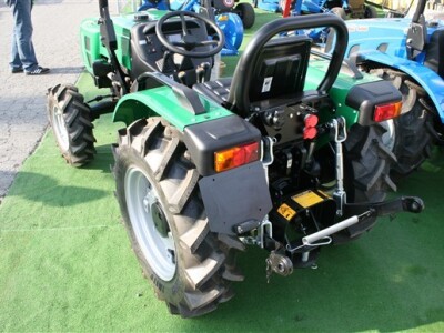 Traktor Ferrari Raptor 30/40