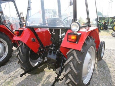 Traktor IMT 539