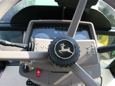 Traktor John Deere 5R