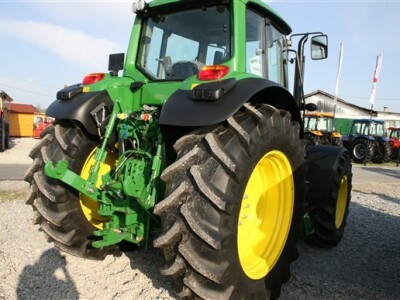 Traktor John Deere 7030 Premium