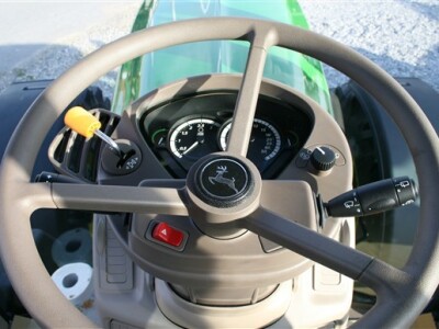 Traktor John Deere 7030 Premium