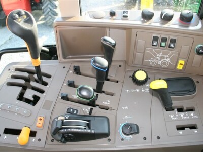 Traktor John Deere 6030