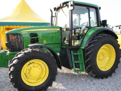 Traktor John Deere 6030