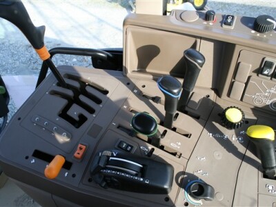 Traktor John Deere 6030