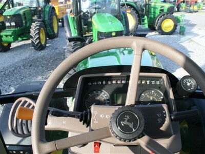 Traktor John Deere 6030