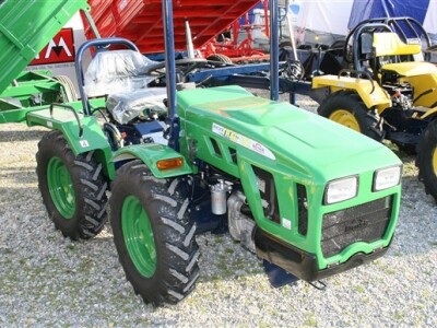 Traktor Hittner Ecotrac 30