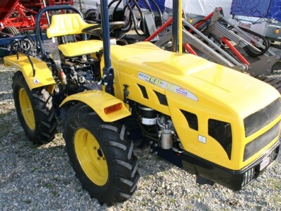 Traktor Hittner Ecotrac 40