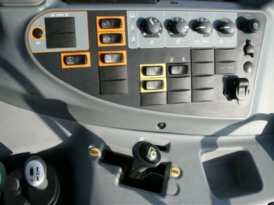 Traktor Valtra N