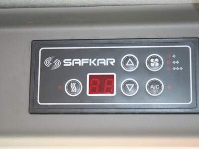 Traktor ArmaTrac 854e