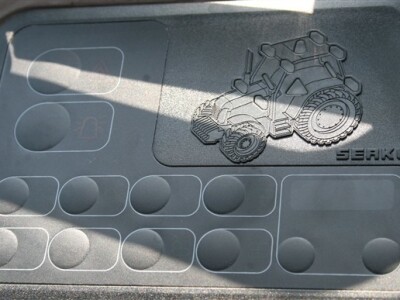 Traktor ArmaTrac 854e