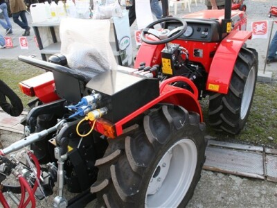 Traktor Antonio Carraro Tigre