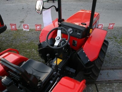 Traktor Antonio Carraro Tigrone