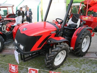 Traktor Antonio Carraro Tigre
