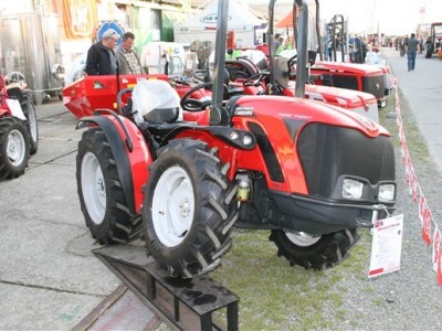 Traktor Antonio Carraro Tigre