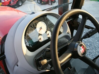 Traktor Massey Ferguson 7400