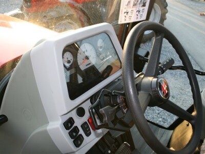 Traktor Massey Ferguson 5400