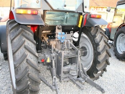 Traktor Massey Ferguson 3600