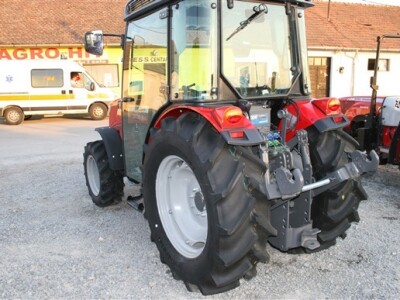 Traktor Massey Ferguson 3600