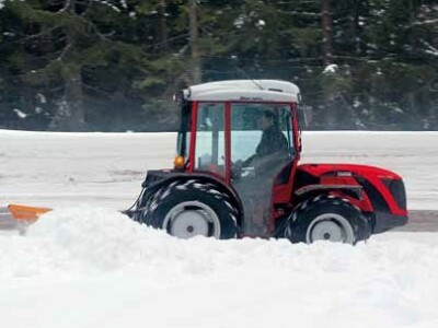 Traktor Antonio Carraro TRG