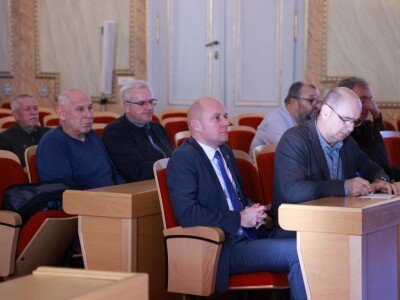 Tribina o ratarskoj proizvodnji u okolnostima šteta od divljači Tribina o ratarskoj proizvodnji u okolnostima šteta od divljači