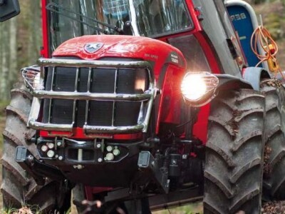 Traktor Antonio Carraro TRX