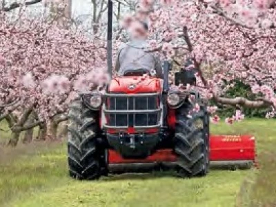 Traktor Antonio Carraro TRX