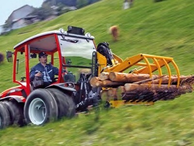 Traktor Antonio Carraro TTR 4400 HST