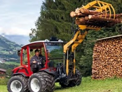 Traktor Antonio Carraro TTR 4400 HST