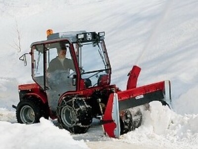 Traktor Antonio Carraro TTR 4400 HST