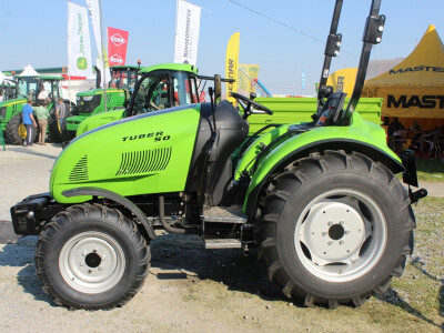 Traktor Tuber 50 s novom kabinom