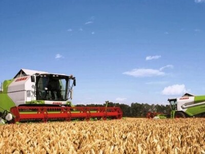 Kombajn Claas Tucano 450/320