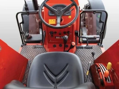 Traktor Tumosan 8000
