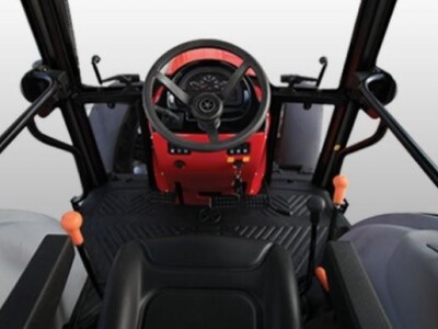 Traktor Tumosan 8100