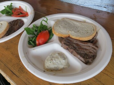 TUNAFEST - filetiranje tune na molu