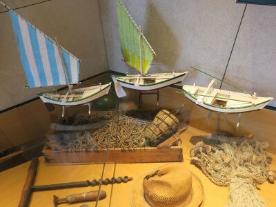 TUNAFEST - filetiranje tune na molu