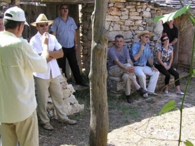 Turisti u eko-etno selu Humac