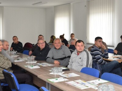 Tvrtka AHV Adria predstavila AHV proizvode - Prezentacija okupila farmere