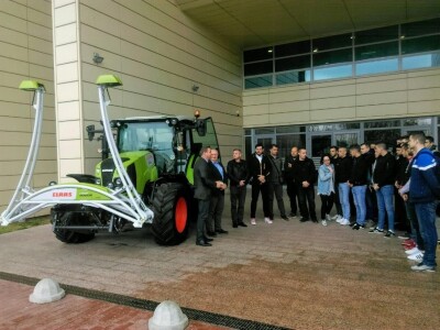 Tvrtka Jerković d.o.o. ustupila FAZOS-u najusvremeniji traktor marke Claas