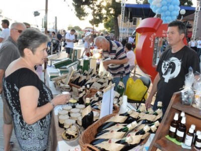 U Biogradu se uživalo u kupinovom vinu Darka Matučeca iz Varaždina