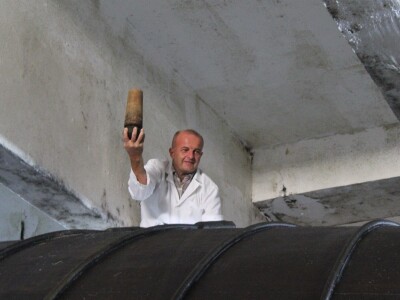 U Erdutu potekla graševina iz najveće bačve U Erdutu potekla graševina iz najveće bačve