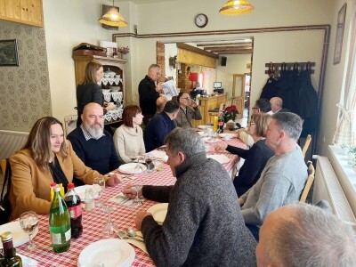 U Garešnici održan sastanak Udruge obiteljskih poljoprivrednih gospodarstava Hrvatske U Garešnici održan sastanak Udruge obiteljskih poljoprivrednih gospodarstava Hrvatske