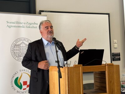 U hrvatskoj poljoprivredi potiče se skupljanje hektara, ne proizvodnja