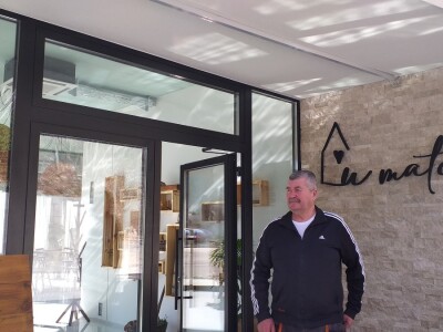 U krajoliku Bogom danom za koze i raštiku svi jedu k'o u matere