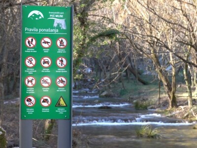 U krajoliku Bogom danom za koze i raštiku svi jedu k'o u matere