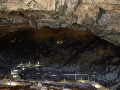 U krajoliku Bogom danom za koze i raštiku svi jedu k'o u matere